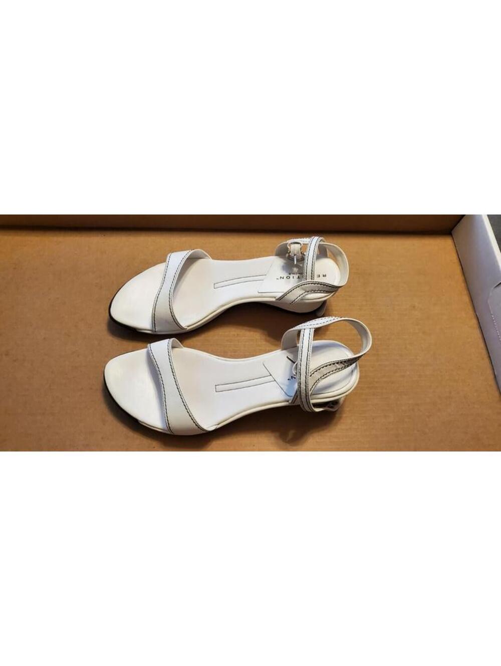 WOMENS KENNETH COLE REACTION SANDALS - WHITE
